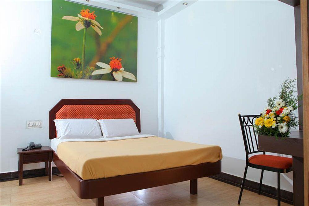 Forest Haven Resort Мунар Екстериор снимка