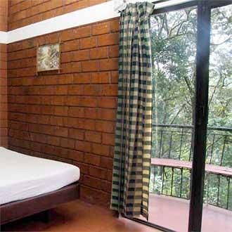 Forest Haven Resort Мунар Екстериор снимка
